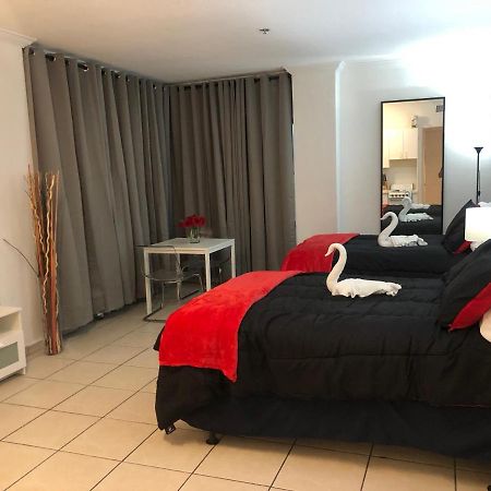 Casablanca On The Beach, Oceanfront Studio ไมอามีบีช ภายนอก รูปภาพ
